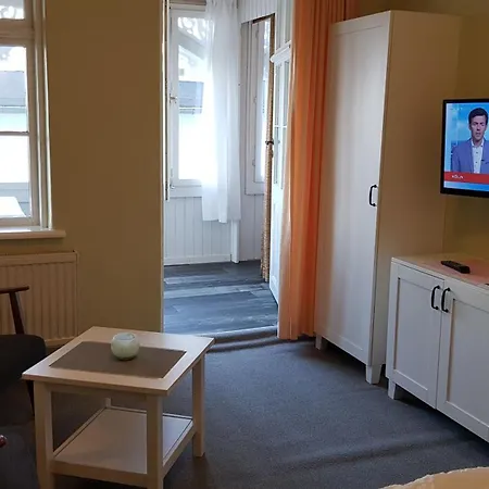 Maria Im Historischen Baederstil Засниц